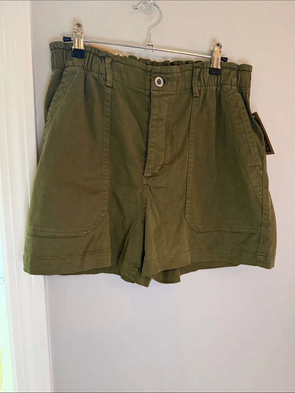 Eddie Bauer Olive Utility Cargo Shorts medium paperbag shorts